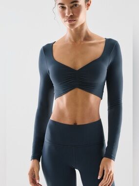 Aritzia Golden Navy Ruched Long-Sleeve Crop Top